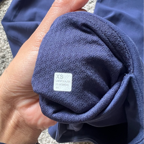 Lululemon Groove Super-High-Rise Nulu Flared Pants
Asia Fit - Picture 5 of 8